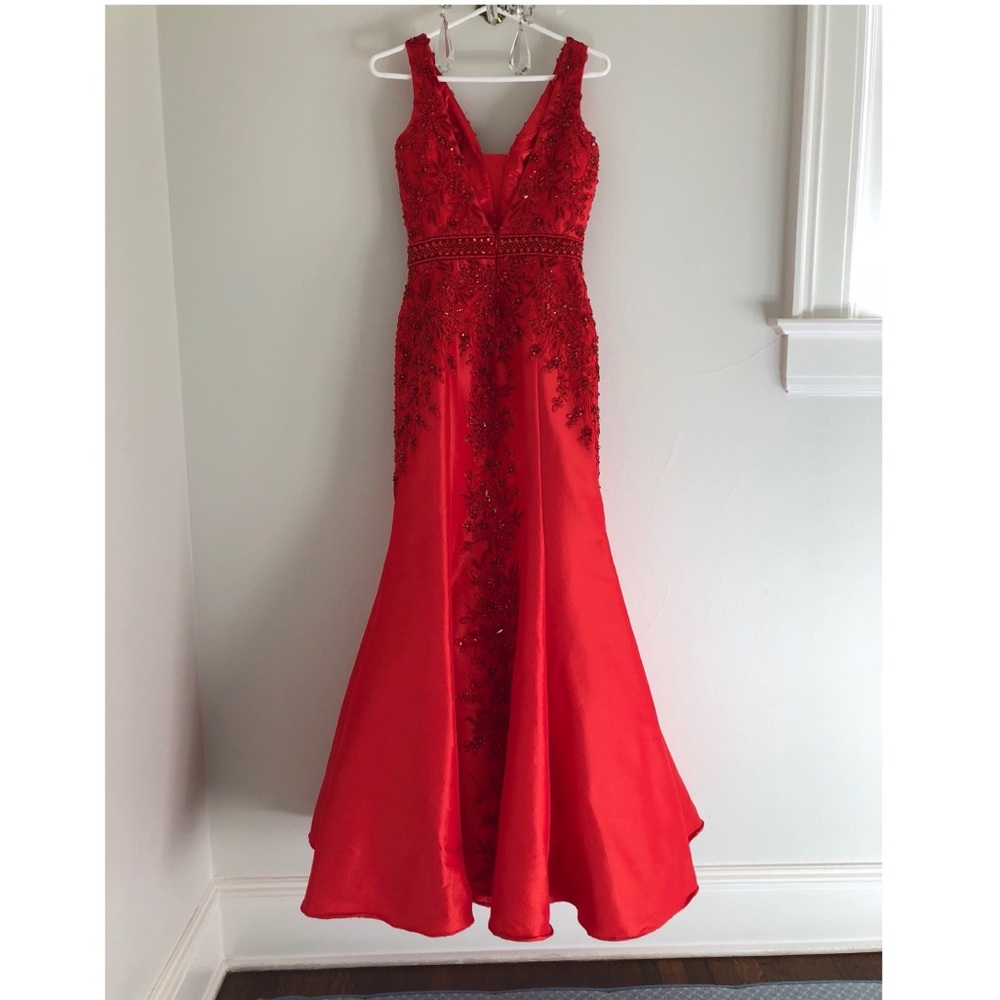 STUNNING Red Trumpet Gown with Intricate Detailing